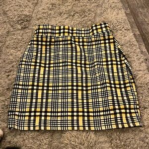 PLAID/CHECKERED SKIRT